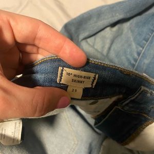 Madewell 10” Skinny Raw Hem